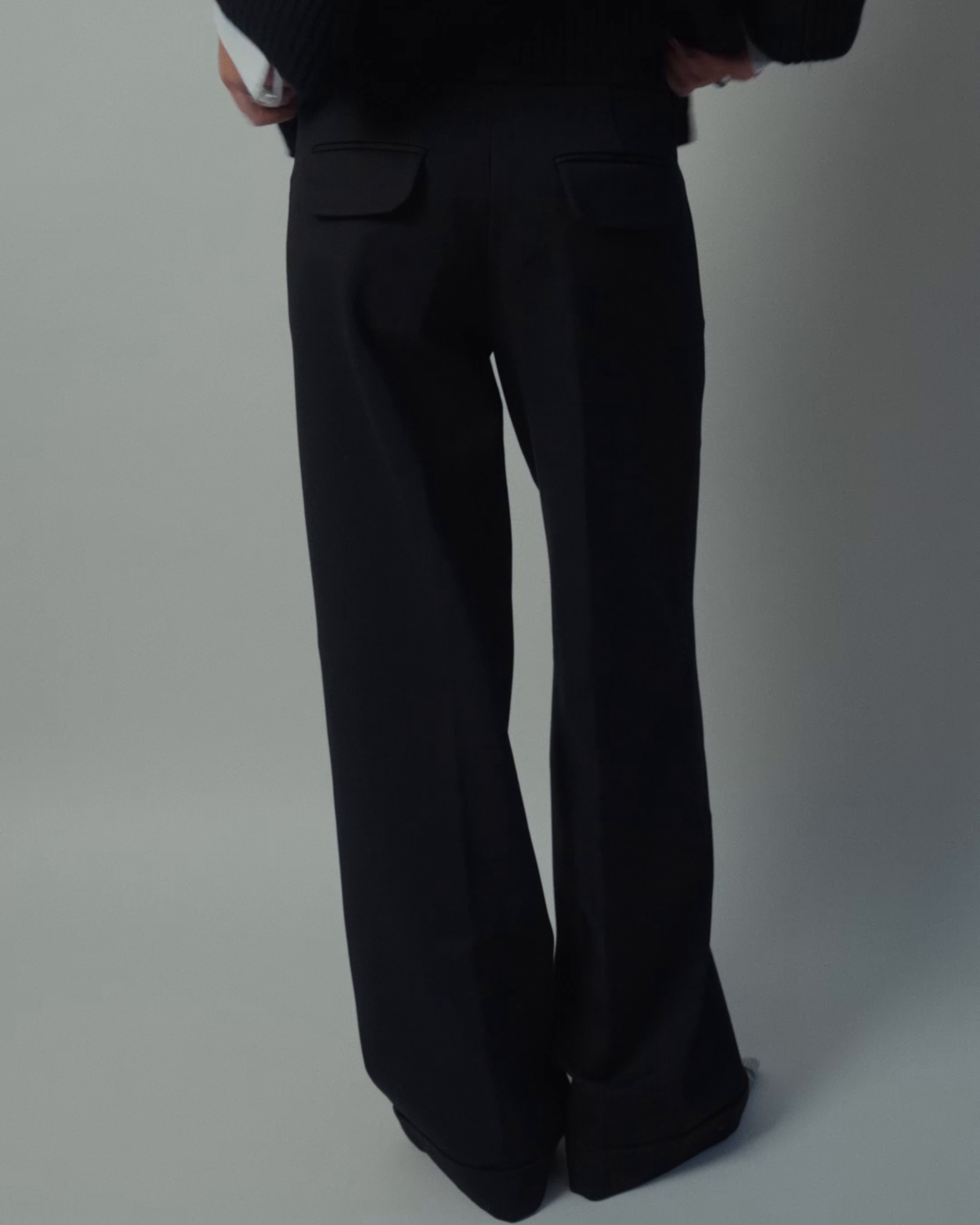 Beverly Long Wide-leg Pant in Black